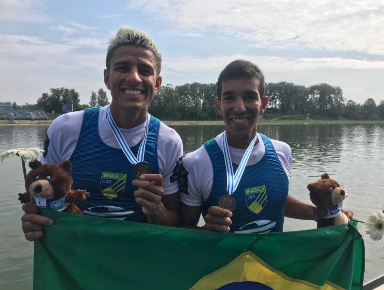 Vangelys Reinke e Emanuel Borges conquistam a medalha de bronze no Mundial de Remo